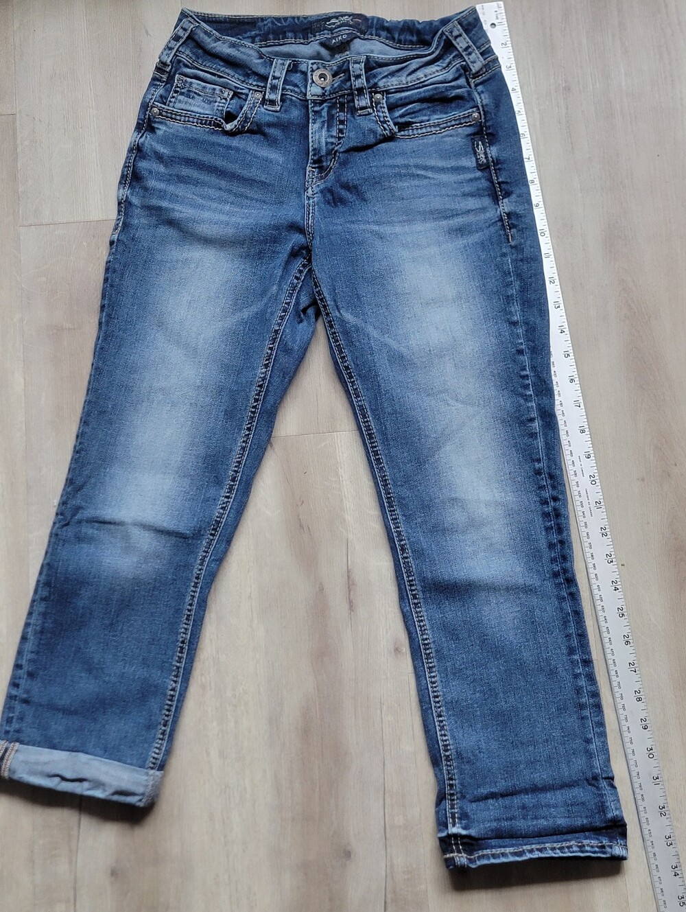Y2K Silver AIKO Capri Medium Wash Rolled Hem Jeans with Embroidered Pockets